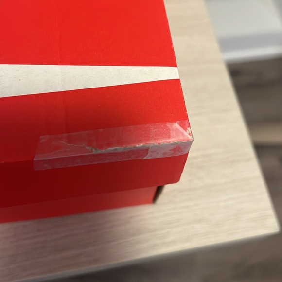 Brand New Sz 10.5 Nike Air Max 1 ‘Mica Green’ w/ box (see photo minor damage) - Picture 7 of 7